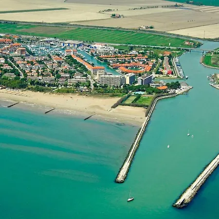 Fantastic Flat With Shared Pool For 5 Guests * Porto Santa Margherita di Caorle
