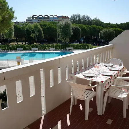 Fantastic Flat With Shared Pool For 5 Guests * Porto Santa Margherita di Caorle